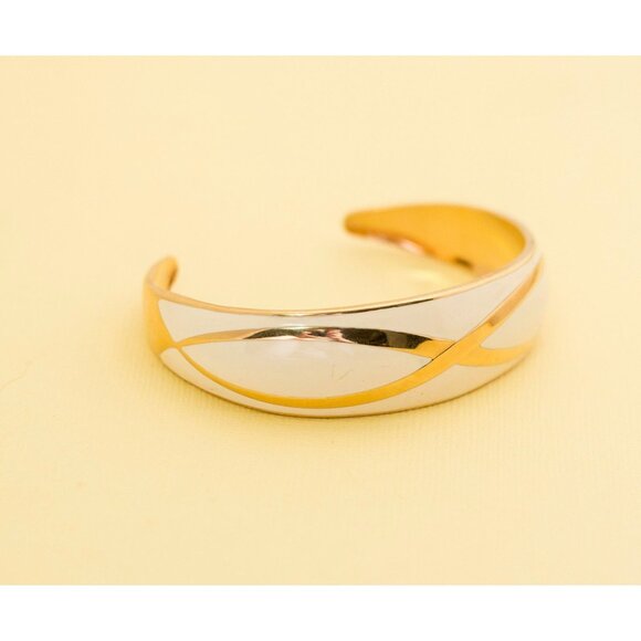 Vintage Gold Tone Cuff Bracelet 7.85 Inches by Avon i15 - Picture 2 of 4